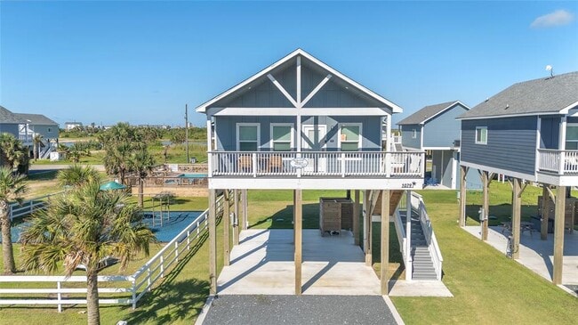 property at 1079 Cedar Ln