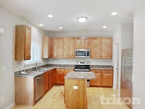 4620 Van Leer Ct in Nolensville, TN - Foto de edificio - Building Photo