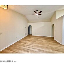 7282 Lawn Tennis Ln in Jacksonville, FL - Building Photo - Building Photo