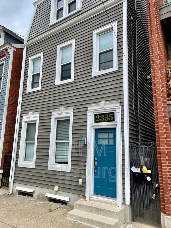 property at 2335 Sarah St