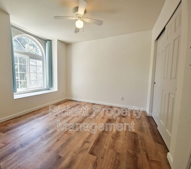 18845 NE Meadow Run Dr in Poulsbo, WA - Building Photo - Building Photo