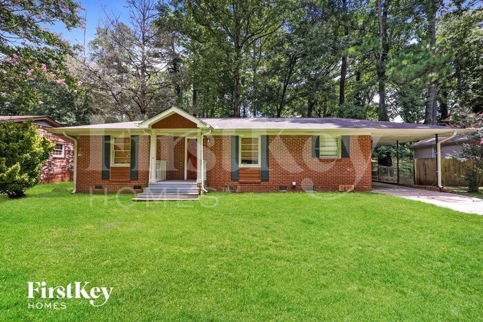 1976 E Starmount Way in Decatur, GA - Building Photo