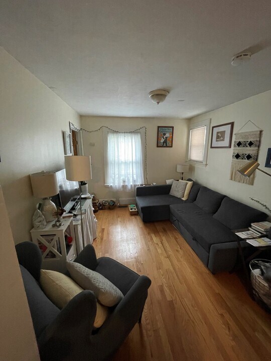 17 Bay, Unit 1R in Cambridge, MA - Foto de edificio