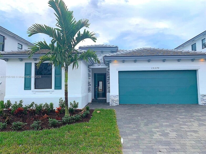 13370 SW 284th Terrace in Homestead, FL - Building Photo