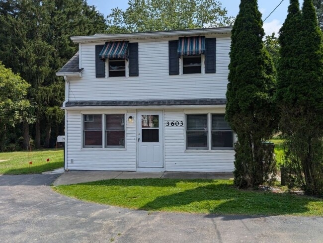 3603 Abbott Rd in Orchard Park, NY - Building Photo - Building Photo