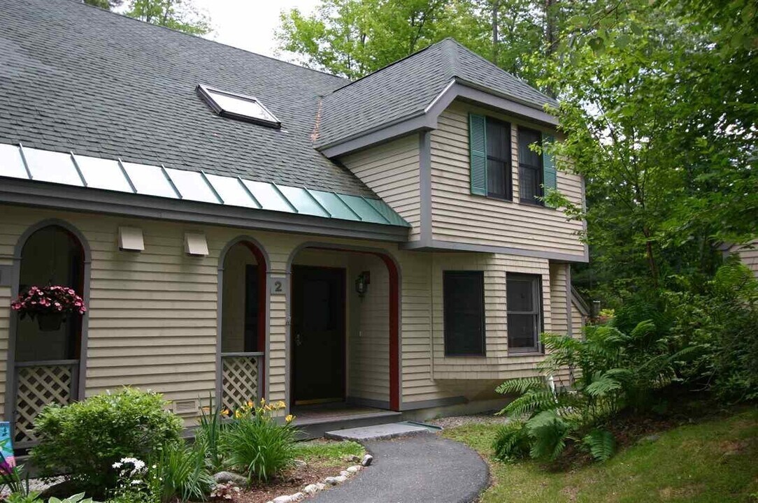 102 Longfellow Dr in Bethlehem, NH - Building Photo