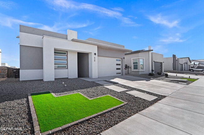 620 Paseo Modesto Dr in Horizon City, TX - Building Photo - Building Photo