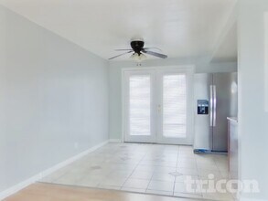 248 W Downs Cir in Ogden, UT - Foto de edificio - Building Photo