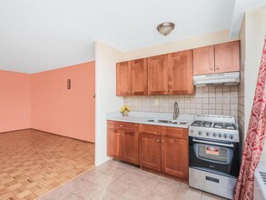 4705 Henry Hudson Pkwy W in Bronx, NY - Building Photo - Building Photo
