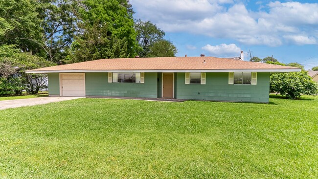 property at 618 Kentucky Ave