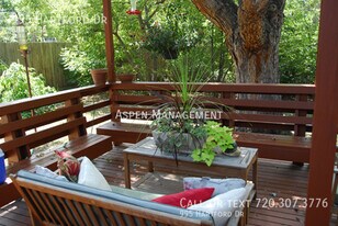 995 Hartford Dr in Boulder, CO - Building Photo