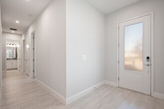 6670 Bridgman St in Orlando, FL - Foto de edificio - Building Photo