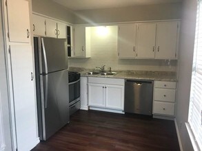 2532 Charlotte St-Unit -2 in Denton, TX - Building Photo - Building Photo