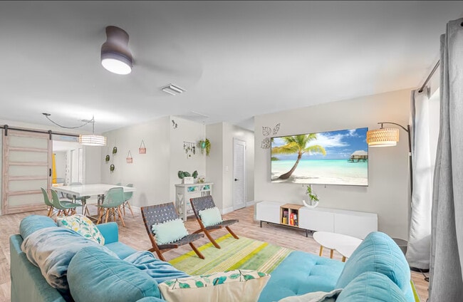 4740 NE 18th Ave in Oakland Park, FL - Building Photo - Building Photo