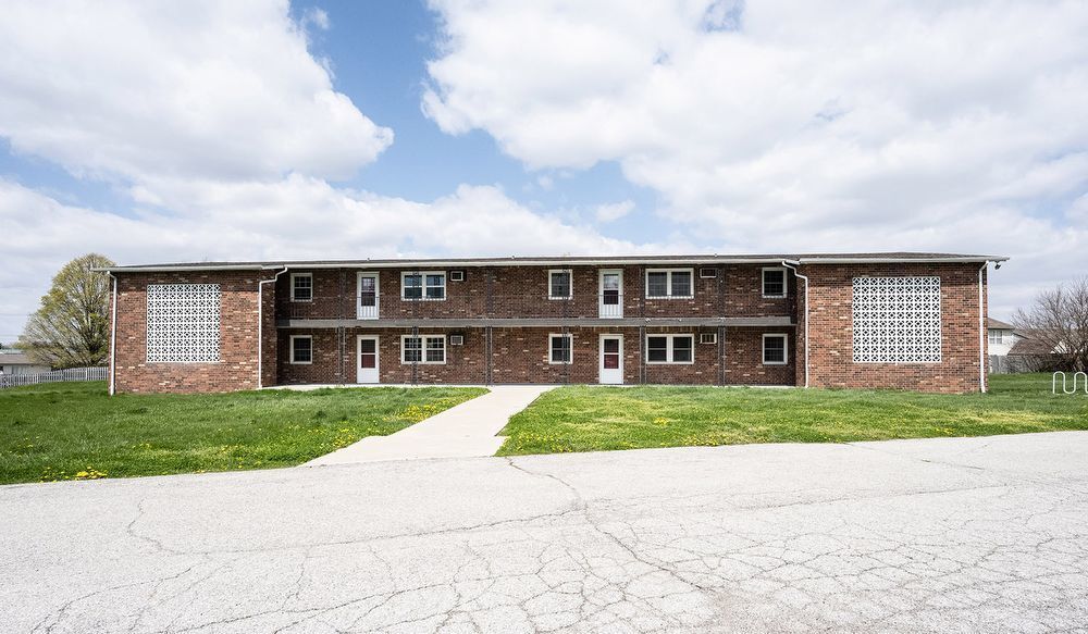 140 Maple Park Dr-Unit -4 in Westfield, IN - Building Photo