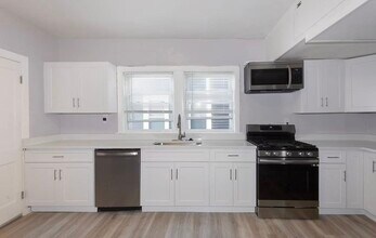 287 Medford St in Somerville, MA - Building Photo - Building Photo