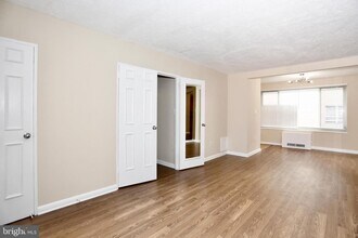 1727 Massachusetts Ave NW in Washington, DC - Building Photo - Building Photo