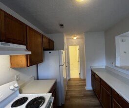 1036 Ancestry Dr in Fayetteville, NC - Building Photo - Building Photo