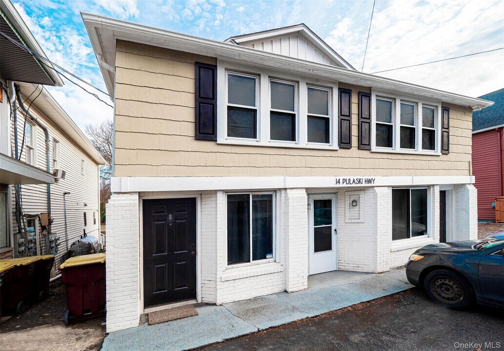 14 Pulaski Hwy in Pine Island, NY - Building Photo