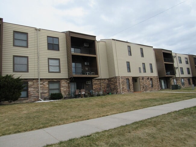 property at 4500 S Poplar St