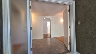 1831 Parnell Ave, Unit 5 in Los Angeles, CA - Building Photo - Building Photo