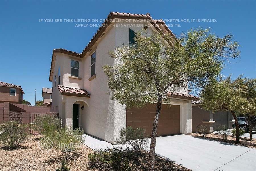 9238 Wild Stampede Ave in Las Vegas, NV - Building Photo