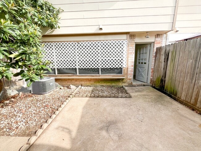 12933 High Star Dr in Houston, TX - Building Photo - Building Photo
