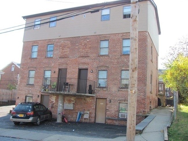 26-28 Ackerman St