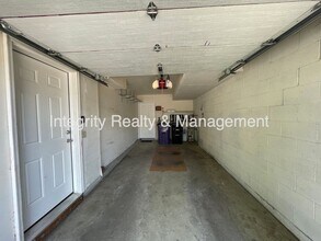 1811 S Quebec Way in Denver, CO - Building Photo - Building Photo