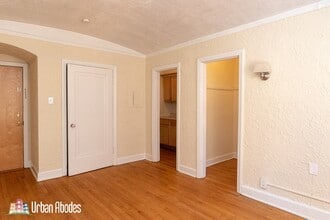 535 W Arlington Pl, Unit A00C in Chicago, IL - Foto de edificio - Building Photo