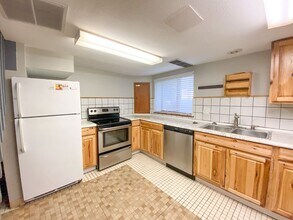 620 Stanton Ave in Ames, IA - Building Photo - Building Photo