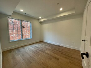 716 L St SE-Unit -203 in Washington, DC - Building Photo - Building Photo