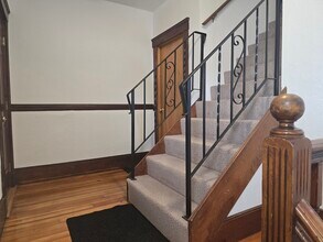 17 Grafton St in Quincy, MA - Building Photo - Building Photo