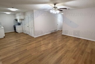 3921 Ambassador Way in Balch Springs, TX - Building Photo - Building Photo