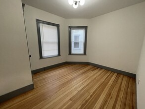 41 Long Ave, Unit 2 in Boston, MA - Building Photo - Building Photo