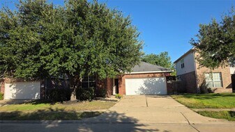 24503 Lakecrest Bend Dr in Katy, TX - Building Photo