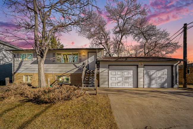 property at 1108-1110 Ponderosa Dr