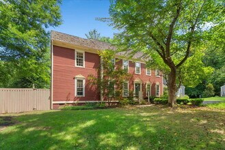 2085 Cobblestone Ln in Reston, VA - Building Photo - Building Photo