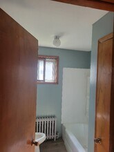 183 Sherman Ave in Vandergrift, PA - Building Photo - Building Photo