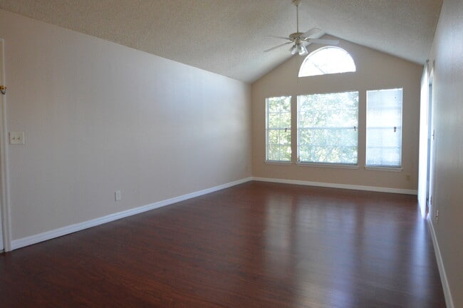 property at 1051 S Hiawassee Rd