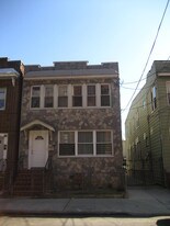3527 99th St in Flushing, NY - Building Photo