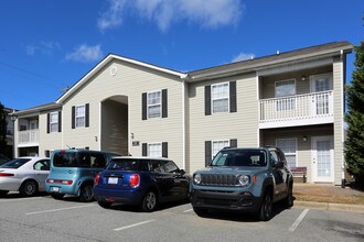 Chatmoss Apartments Reidsville Nc For Woodland Heights Apartments1 To 3 Bedroom 600 985 Building Photo