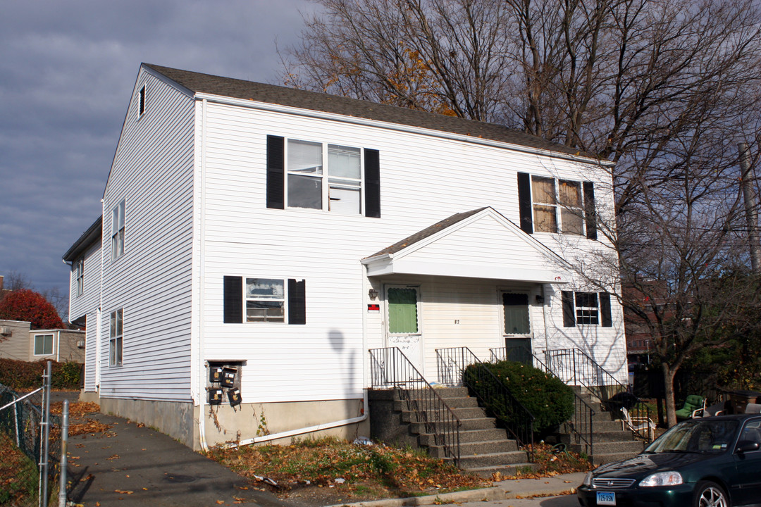 82 Finney Ln in Stamford, CT - Building Photo