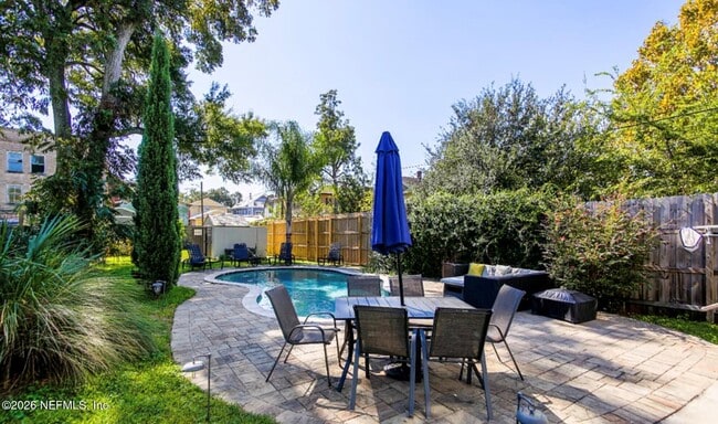 38 W 10th St in Jacksonville, FL - Building Photo - Building Photo