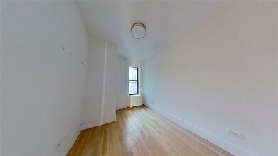 58 Elizabeth St in New York, NY - Building Photo - Building Photo