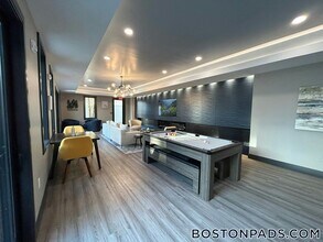 656 Saratoga St in Boston, MA - Building Photo - Building Photo