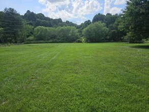 19 crabtree rd, Unit 103 in Summersville, WV - Building Photo - Building Photo
