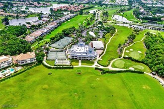 2124 Paget Cir in Naples, FL - Building Photo - Building Photo