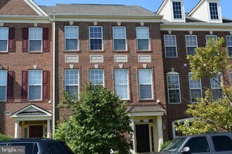 2723 Celestial Dr in Woodbridge, VA - Building Photo - Building Photo