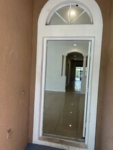 9727 White Barn Way in Riverview, FL - Building Photo - Building Photo